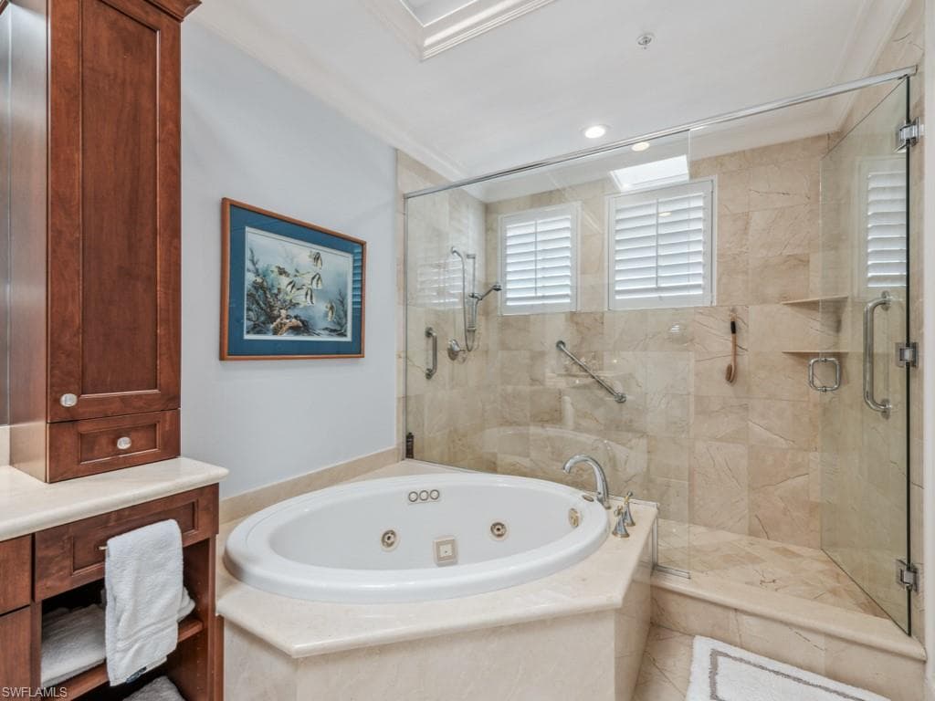 625 5th Ave S Ph-302, Naples, FL 34102-17