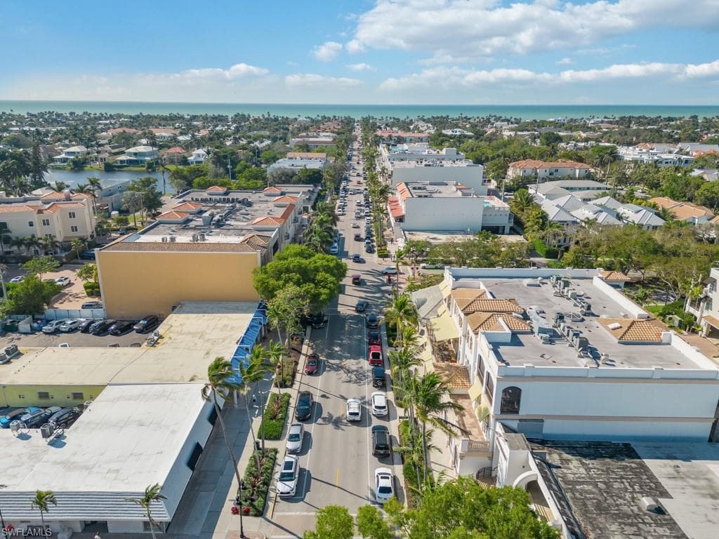 625 5th Ave S Ph-302, Naples, FL 34102-28