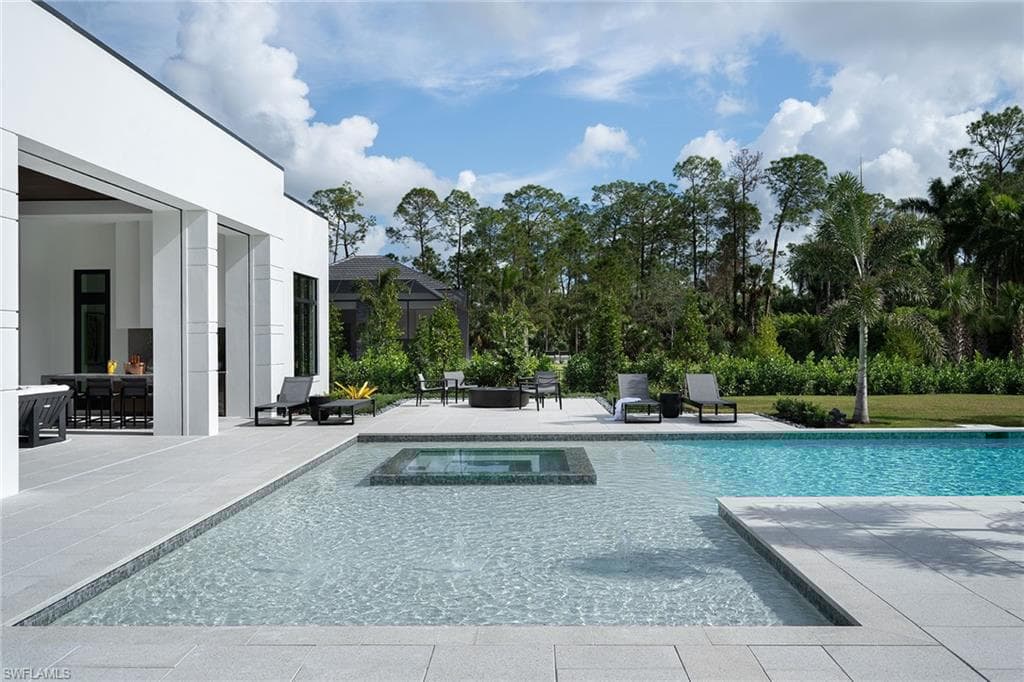3054 Ravenna Ave, Naples, FL 34120-20