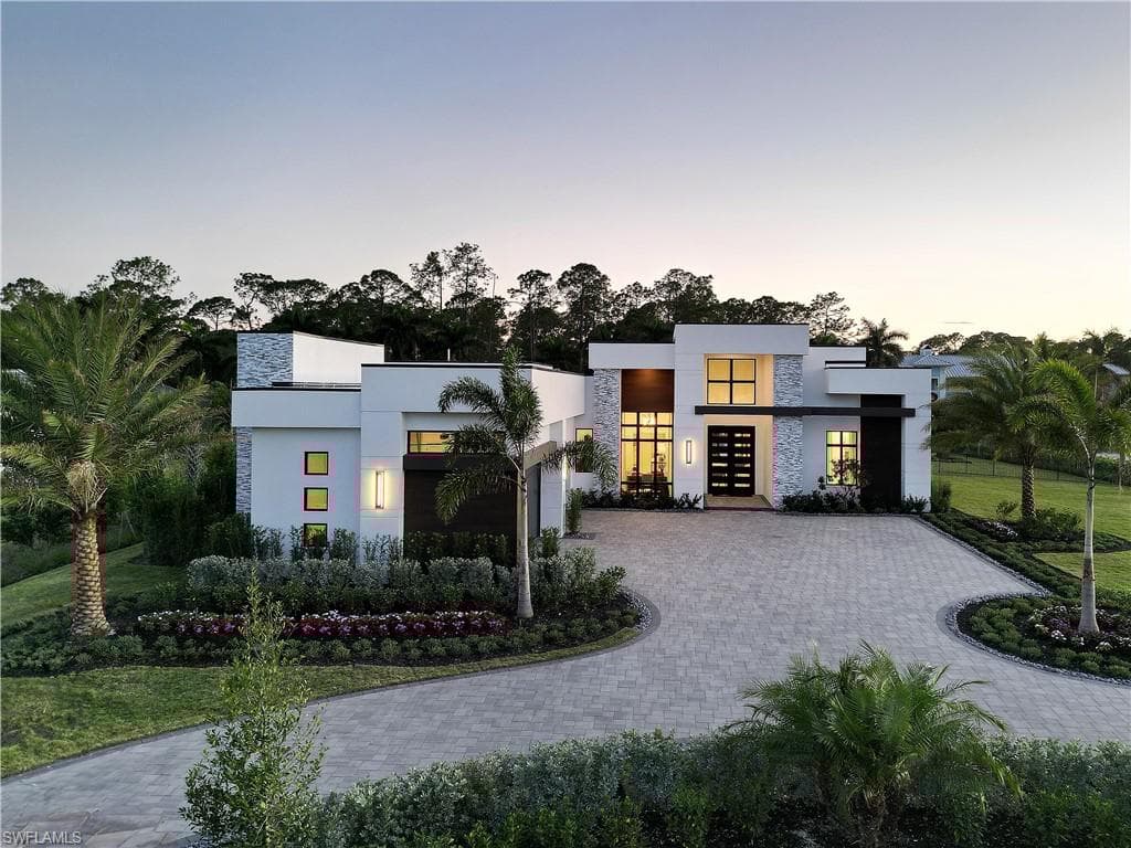 3054 Ravenna Ave, Naples, FL 34120-2