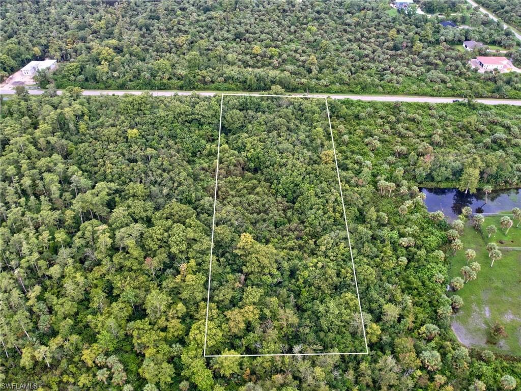 Shady Hollow Blvd E, Naples, FL 34120-2