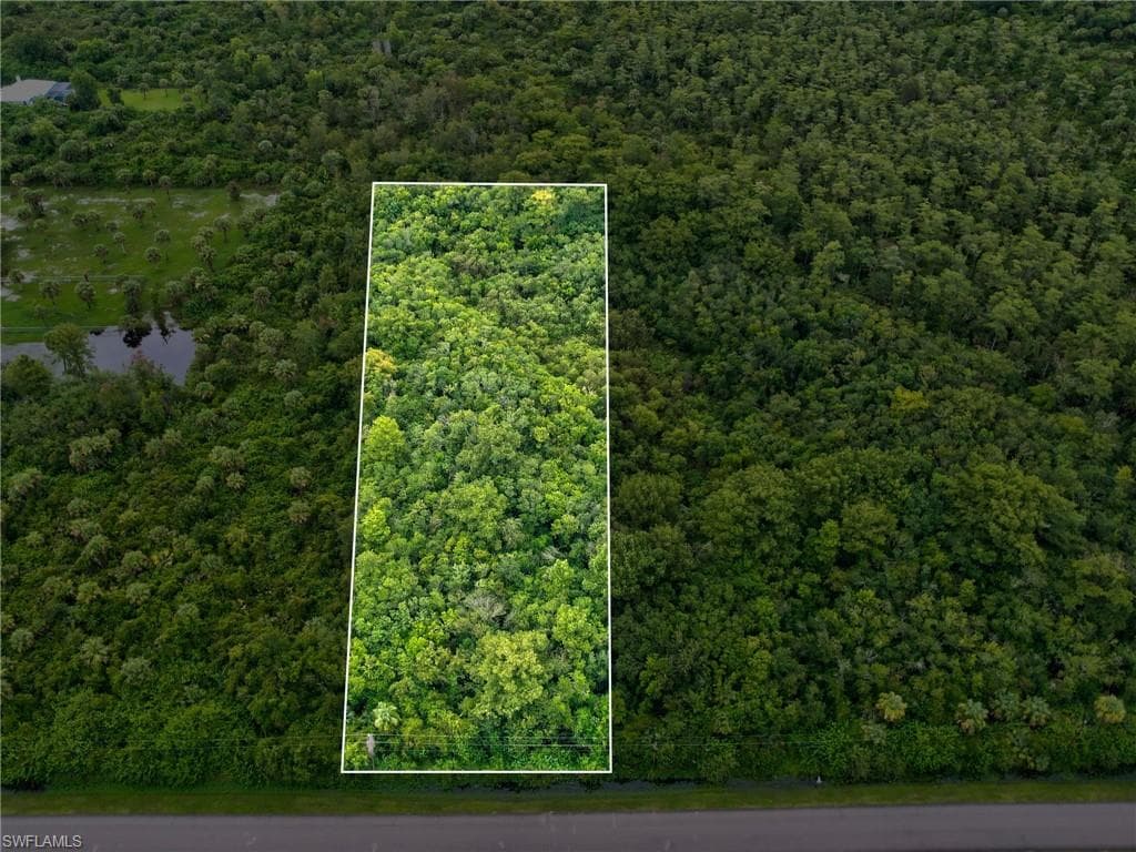 Shady Hollow Blvd E, Naples, FL 34120-3