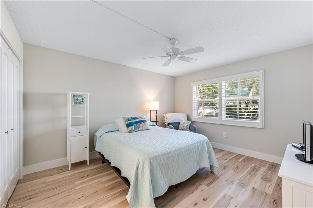 1021 3rd St S 110, Naples, FL 34102-16