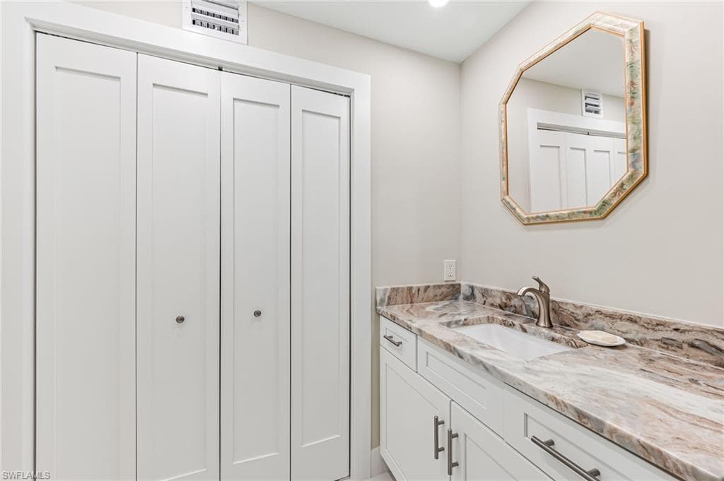 1021 3rd St S 110, Naples, FL 34102-20