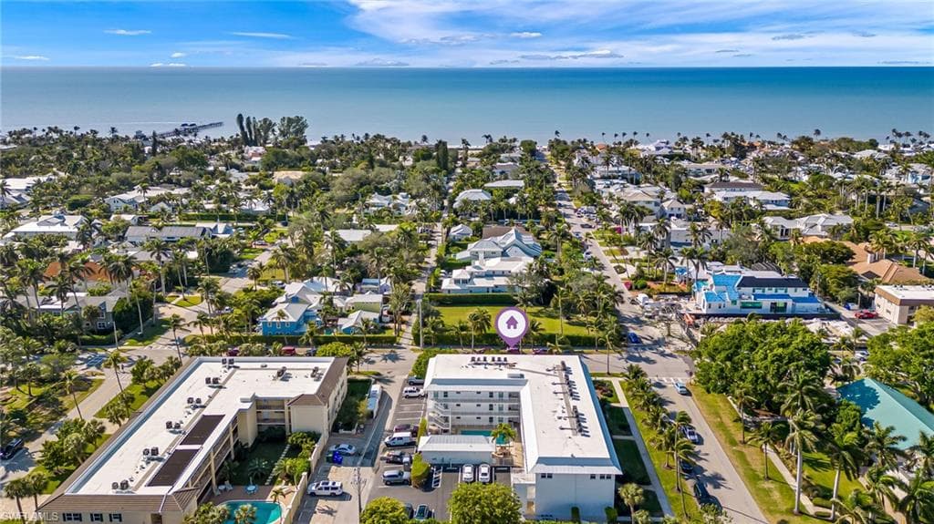 1021 3rd St S 110, Naples, FL 34102-2