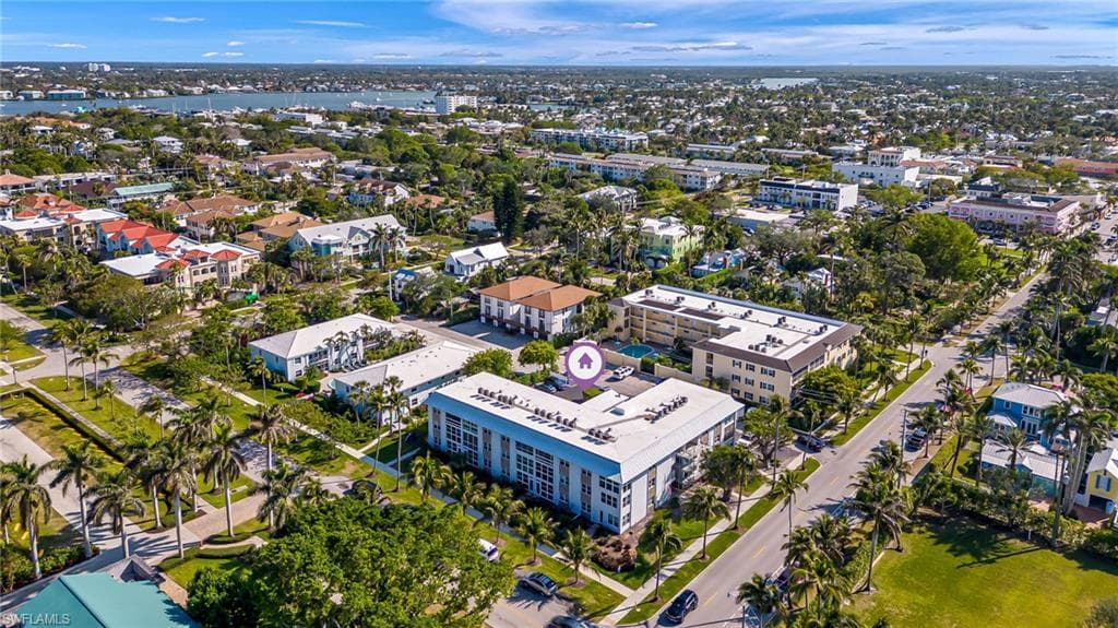 1021 3rd St S 110, Naples, FL 34102-29