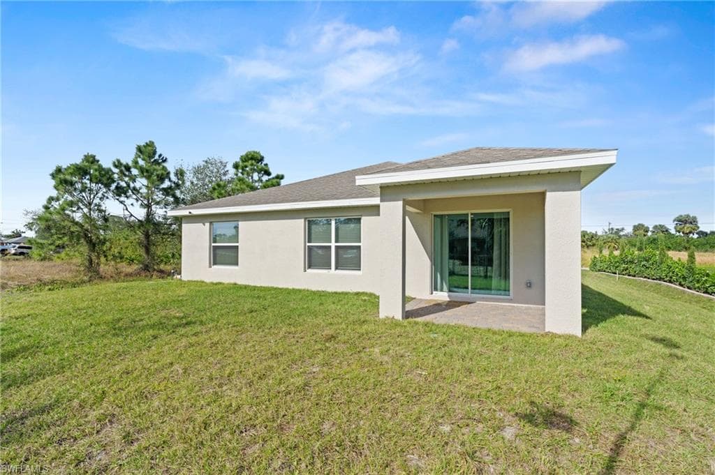 3013 41st St SW, Lehigh Acres, FL 33976-28