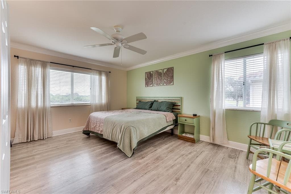 1970 Par Dr, Naples, FL 34120-11
