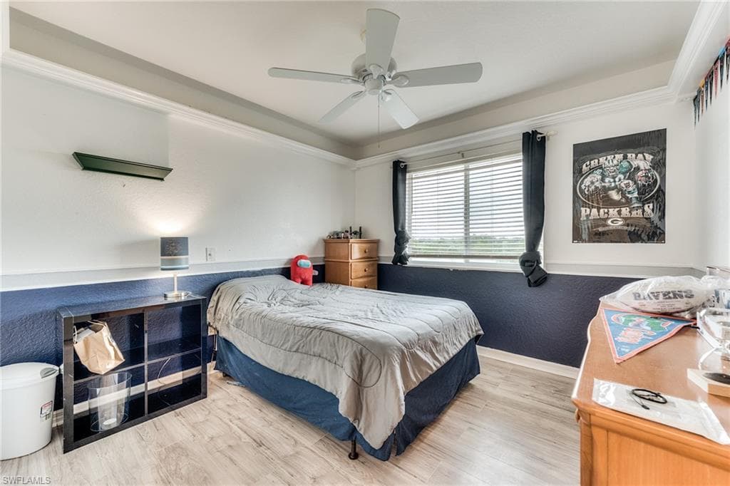 1970 Par Dr, Naples, FL 34120-17