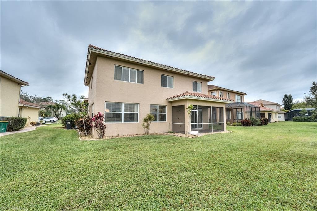 1970 Par Dr, Naples, FL 34120-22