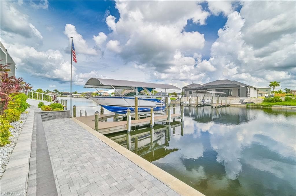 3613 Embers Pkwy W, Cape Coral, FL 33993-43