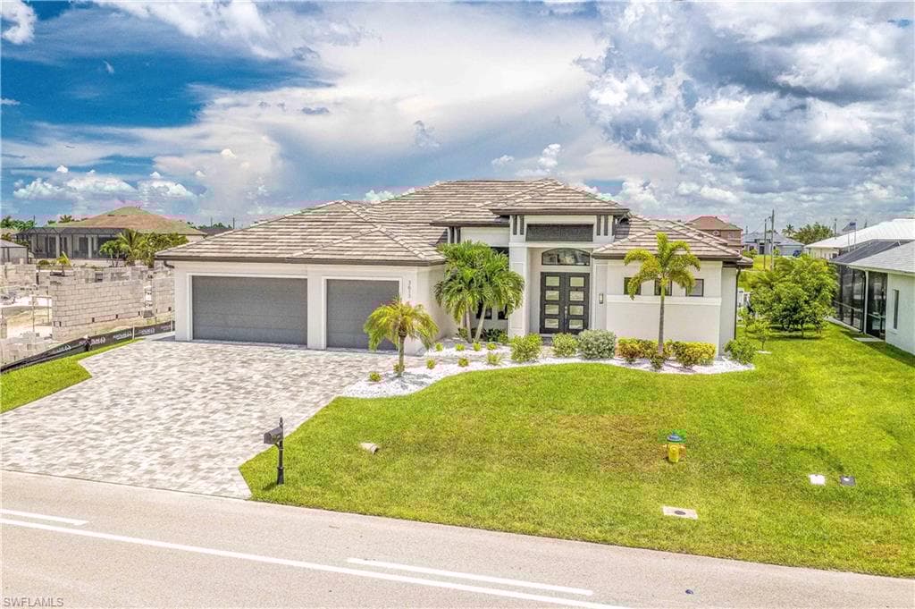 3613 Embers Pkwy W, Cape Coral, FL 33993-6