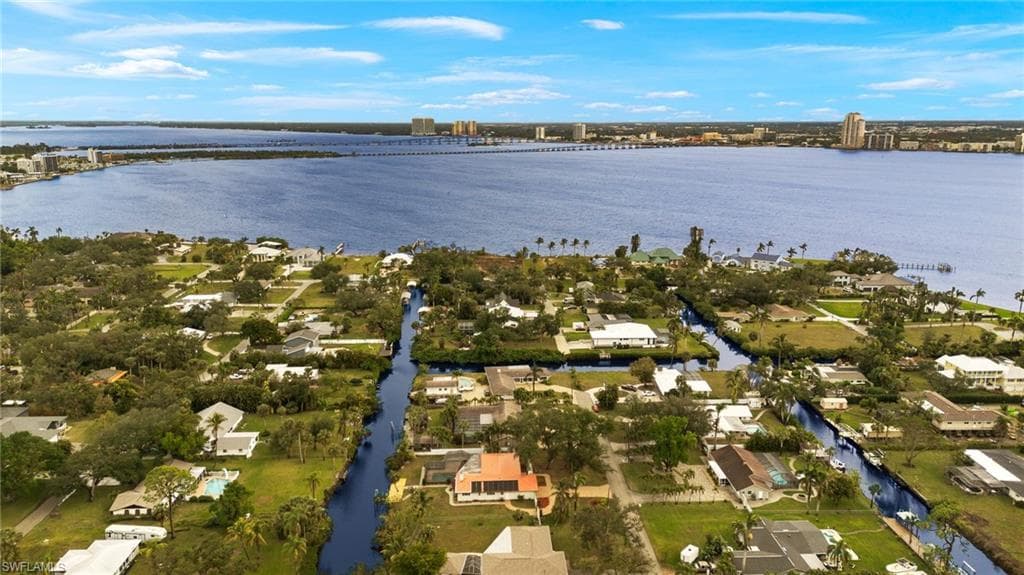 60 Lagoon Dr, North Fort Myers, FL 33903-13