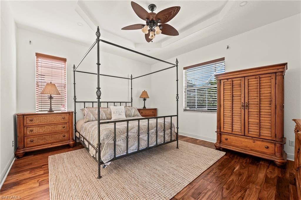 8599 Ibis Cove Cir, Naples, FL 34119-11
