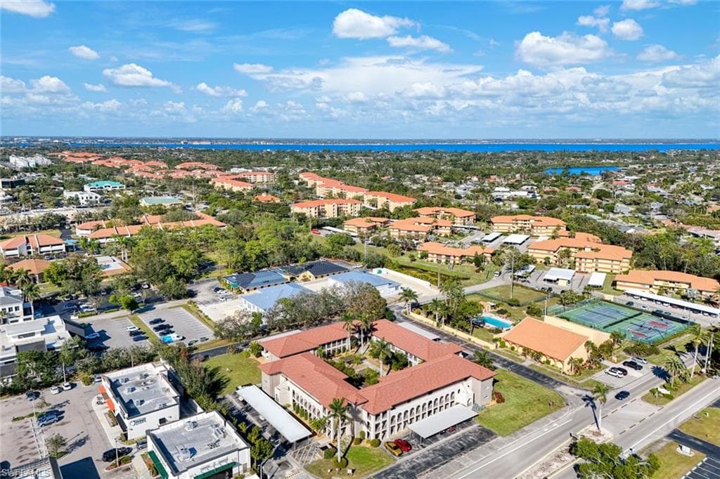 6102 Whiskey Creek Dr 105, Fort Myers, FL 33919-4
