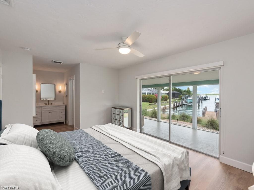 945 Sundrop Ct, Marco Island, FL 34145-10