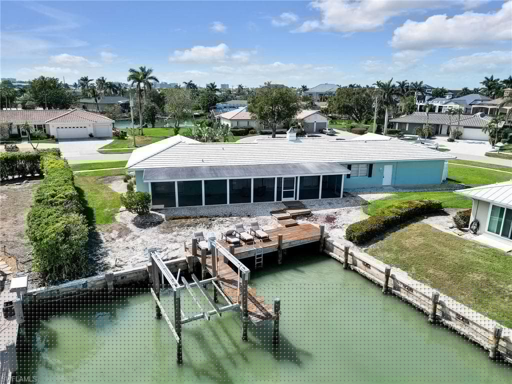 945 Sundrop Ct, Marco Island, FL 34145-4