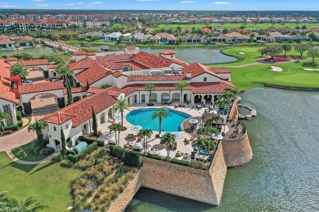 16356 Viansa Way 101, Naples, FL 34110-20