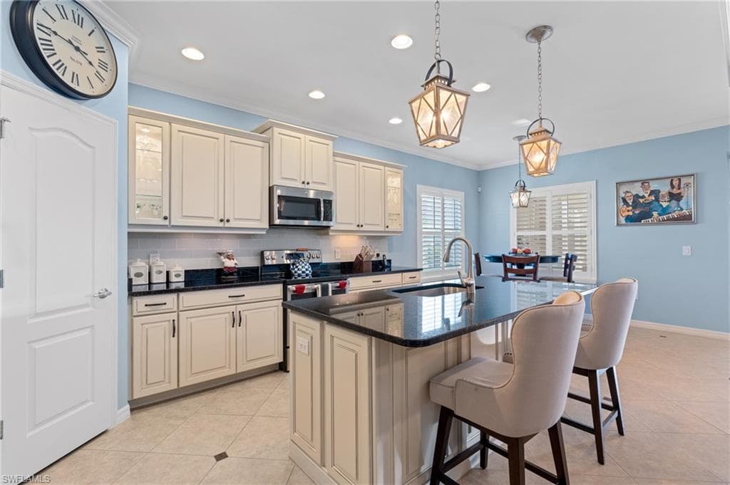 14502 Lanier Ct, Naples, FL 34114-13