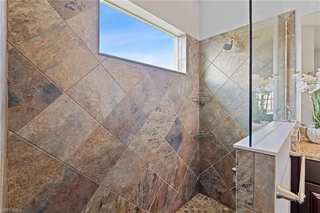 14502 Lanier Ct, Naples, FL 34114-27