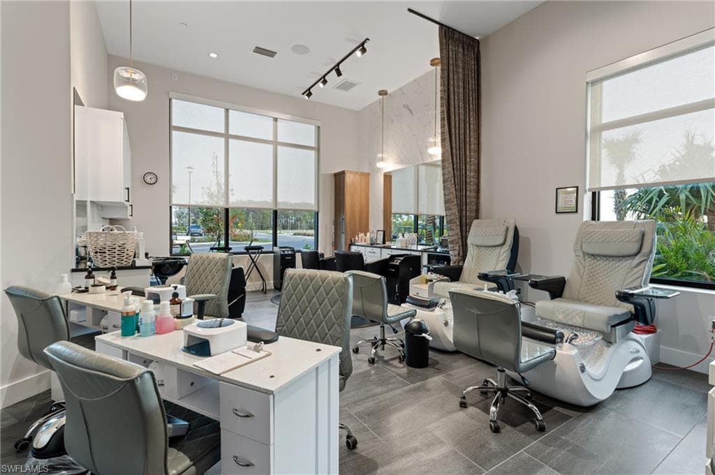 14502 Lanier Ct, Naples, FL 34114-47