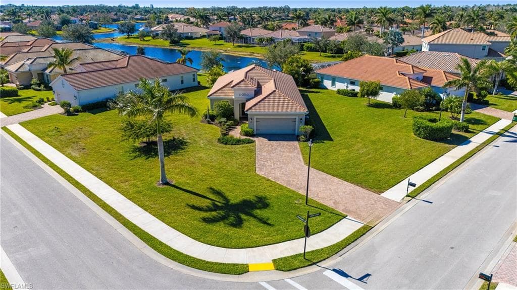 14502 Lanier Ct, Naples, FL 34114-4