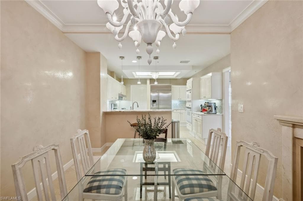 4021 Gulf Shore Blvd N V-16, Naples, FL 34103-22