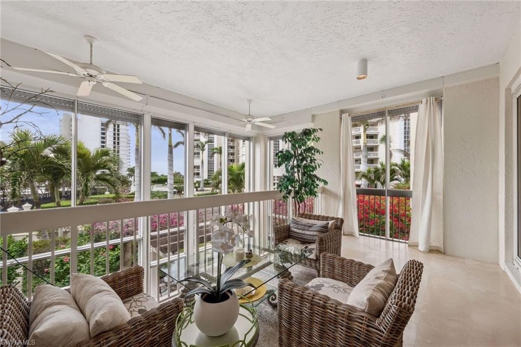 4021 Gulf Shore Blvd N V-16, Naples, FL 34103-27