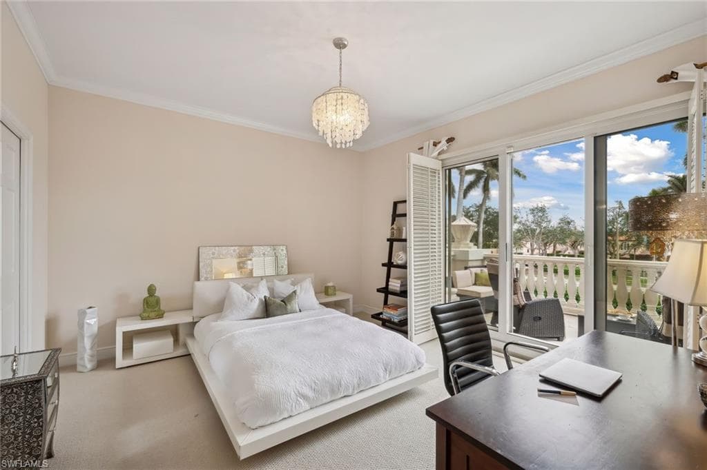 4021 Gulf Shore Blvd N V-16, Naples, FL 34103-36