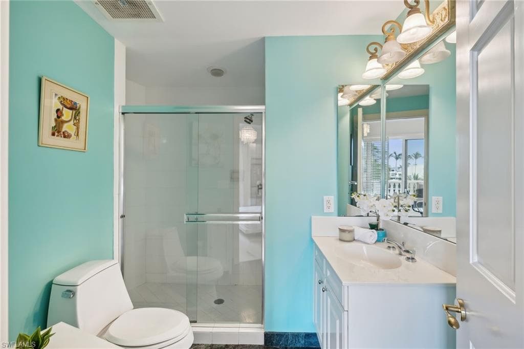 4021 Gulf Shore Blvd N V-16, Naples, FL 34103-38