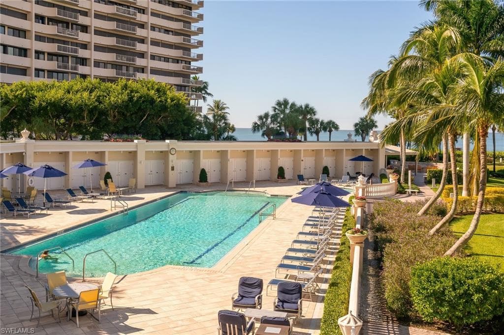 4021 Gulf Shore Blvd N V-16, Naples, FL 34103-45