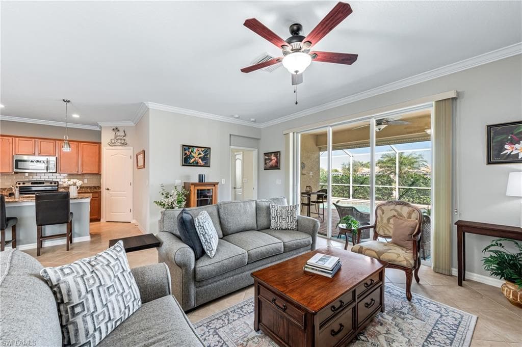 14641 Fern Lake Ct, Naples, FL 34114-9