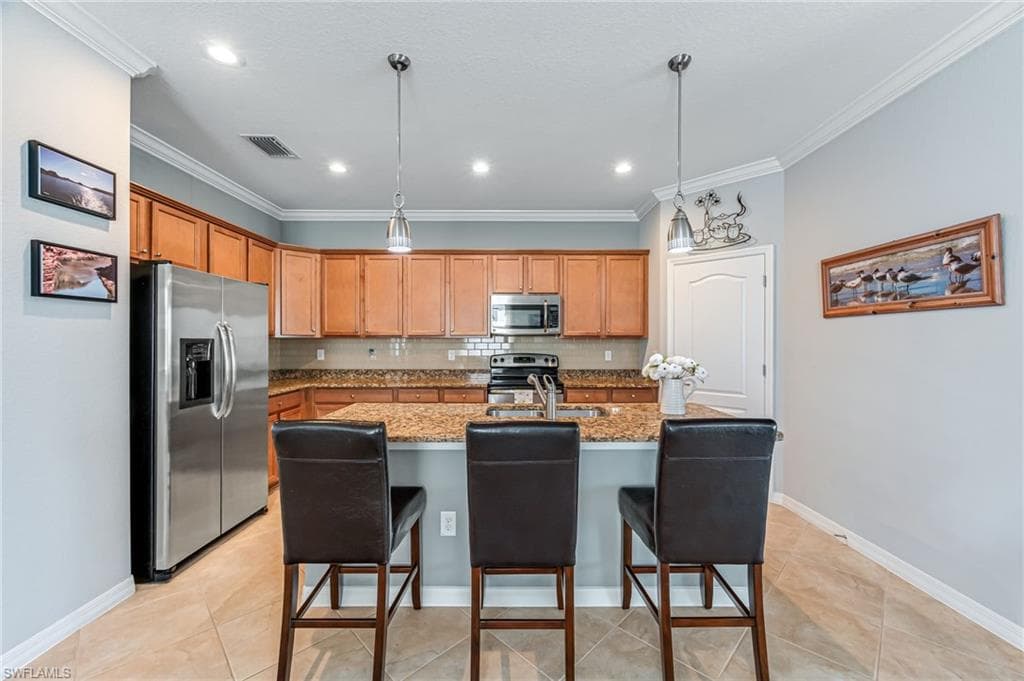 14641 Fern Lake Ct, Naples, FL 34114-12