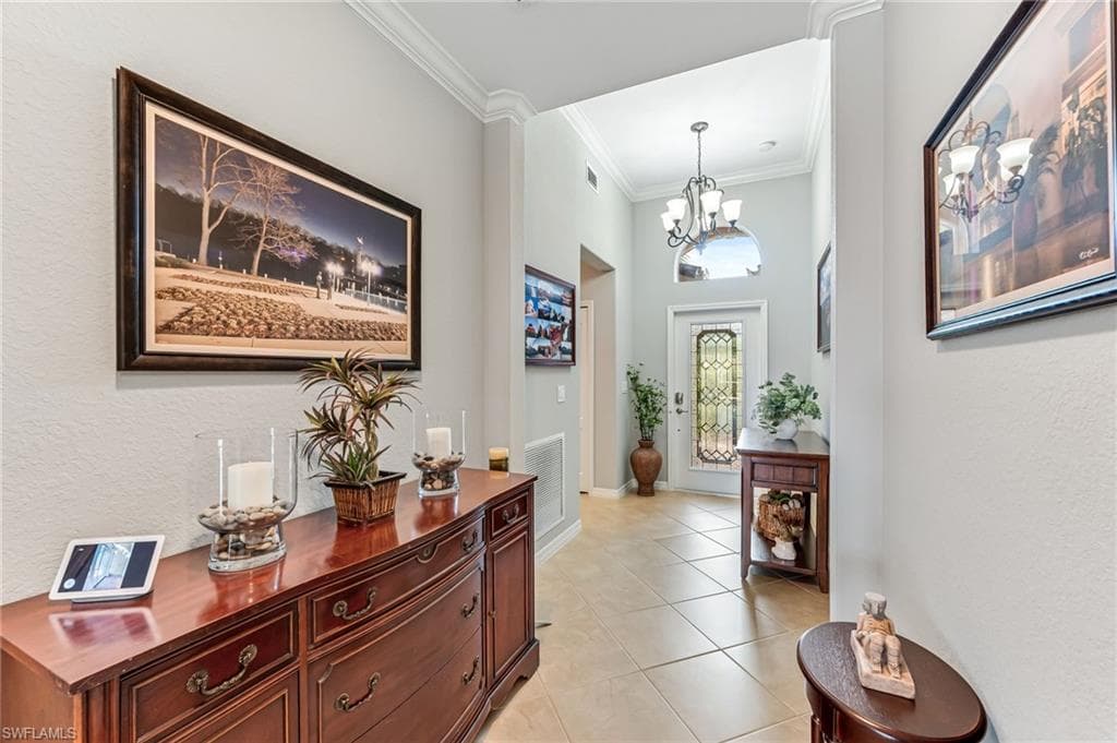 14641 Fern Lake Ct, Naples, FL 34114-4