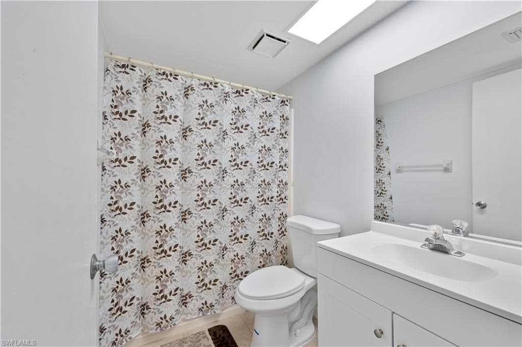 1018 Manatee Rd E302, Naples, FL 34114-17