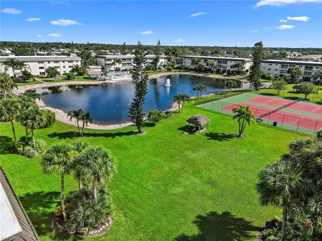1018 Manatee Rd E302, Naples, FL 34114-27