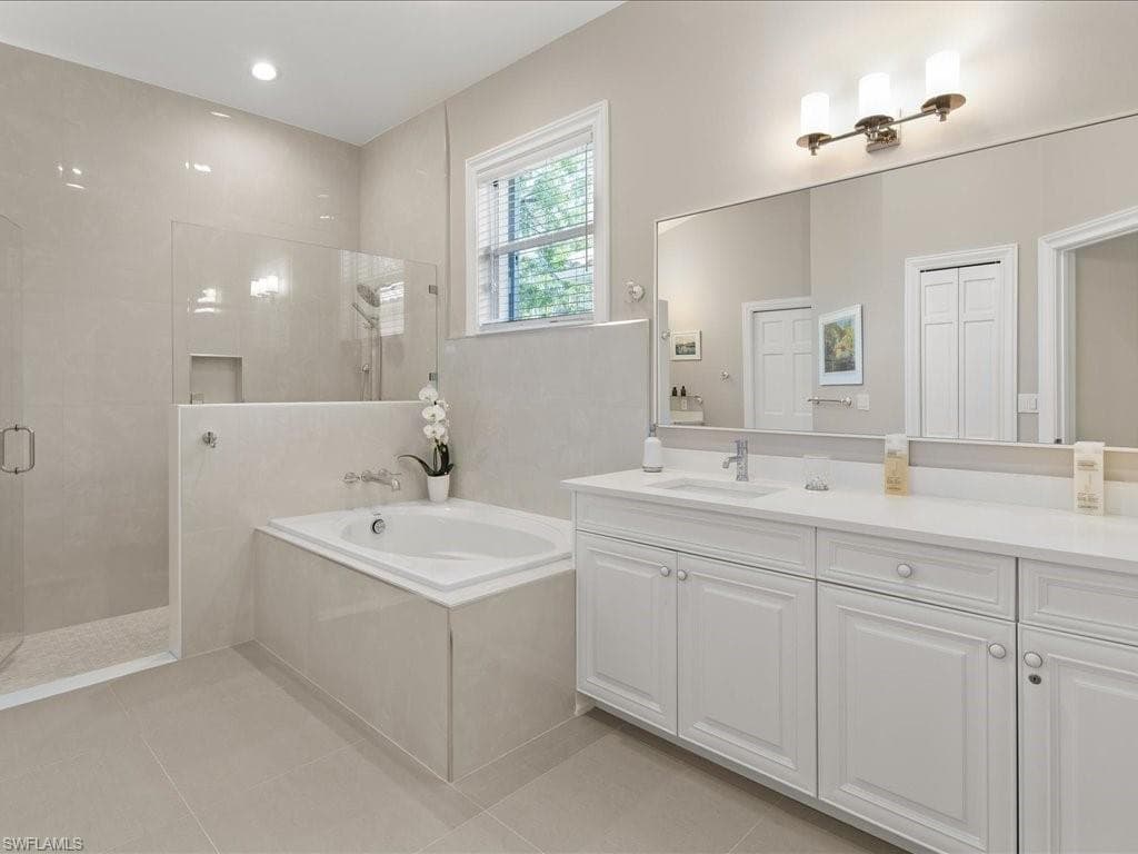 6354 Old Mahogany Ct, Naples, FL 34109-22