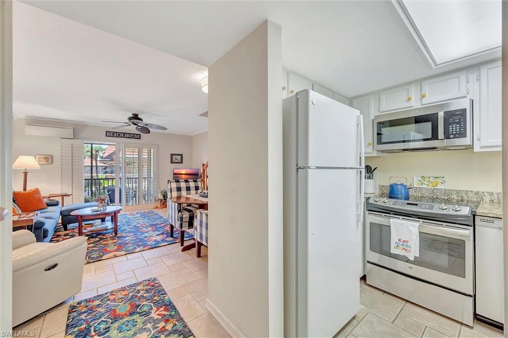 87 Collier Blvd P-15, Marco Island, FL 34145-12