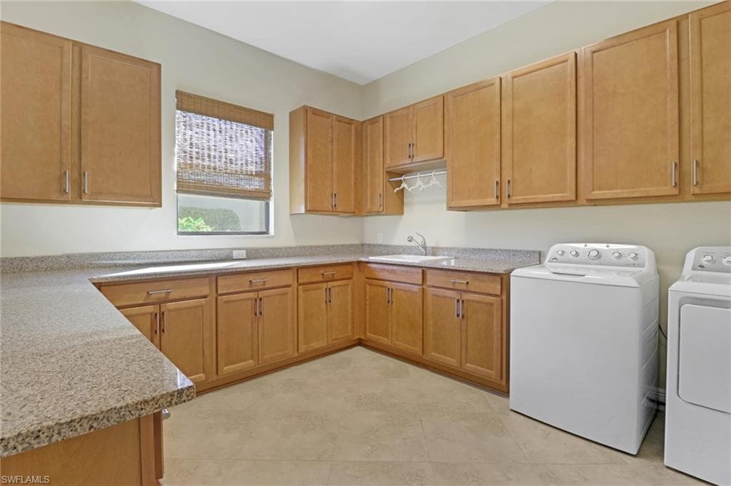 12749 Dundee Ln, Naples, FL 34120-30