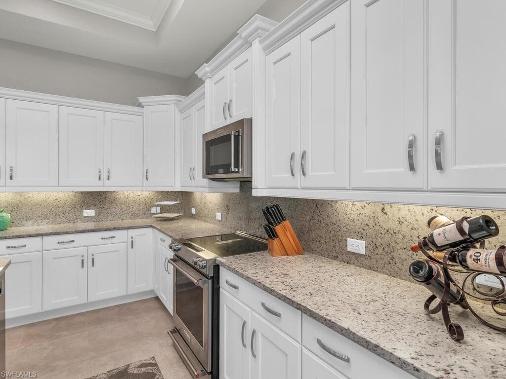 14812 Dockside Ln, Naples, FL 34114-13