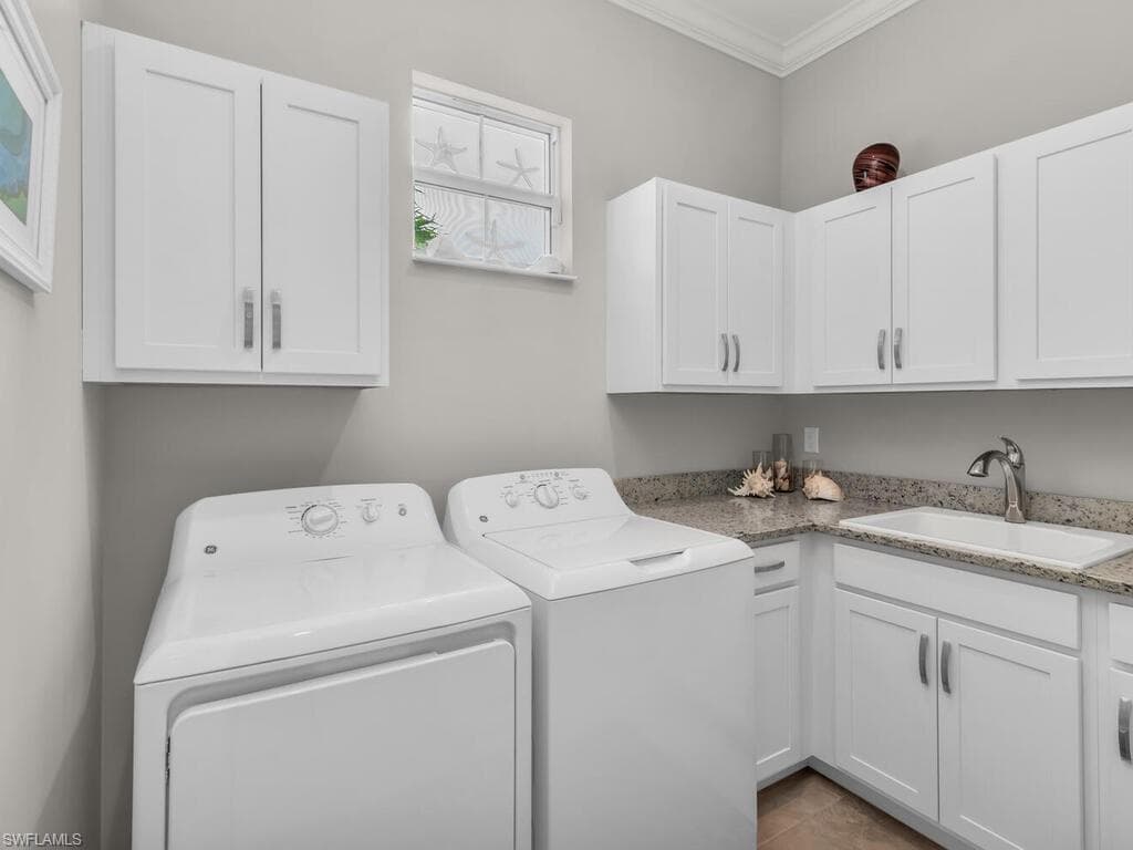 14812 Dockside Ln, Naples, FL 34114-26