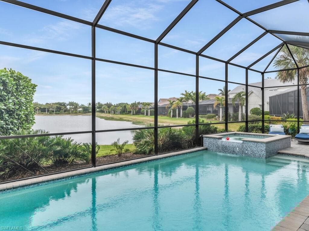 14812 Dockside Ln, Naples, FL 34114-3