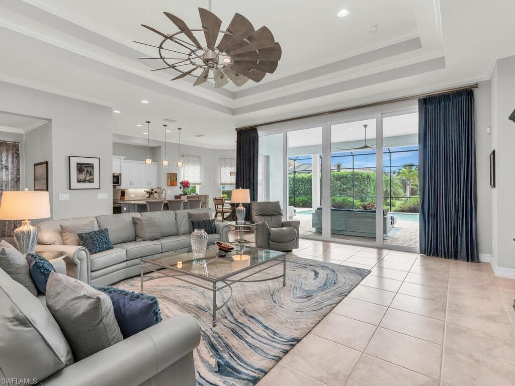 14812 Dockside Ln, Naples, FL 34114-4