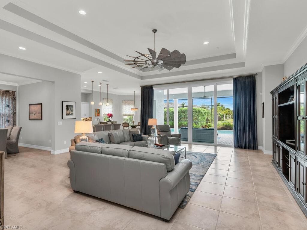 14812 Dockside Ln, Naples, FL 34114-6