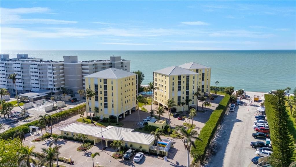 3483 Gulf Shore Blvd N 605, Naples, FL 34103-18