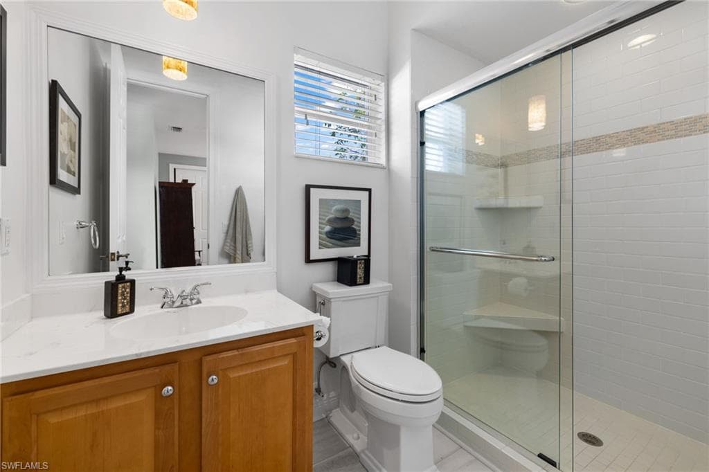 4700 Yacht Harbor Dr 623, Naples, FL 34112-17