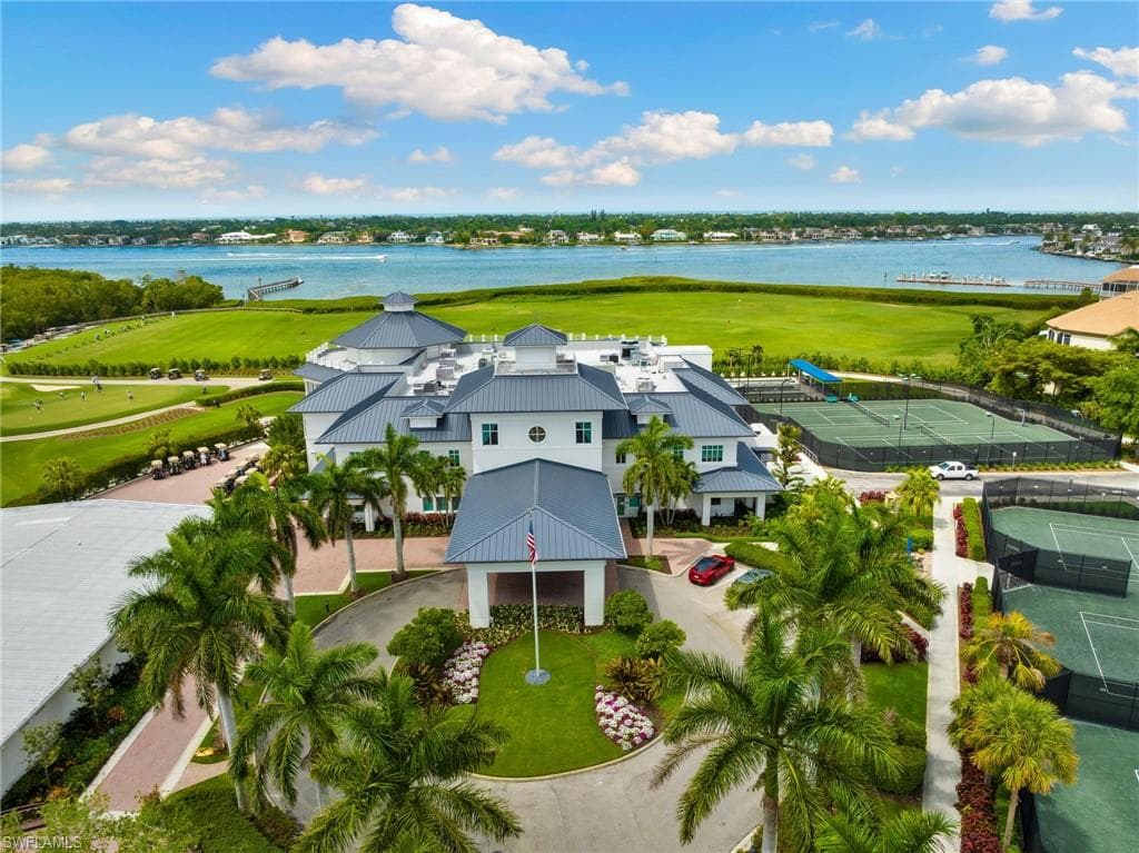 4700 Yacht Harbor Dr 623, Naples, FL 34112-28