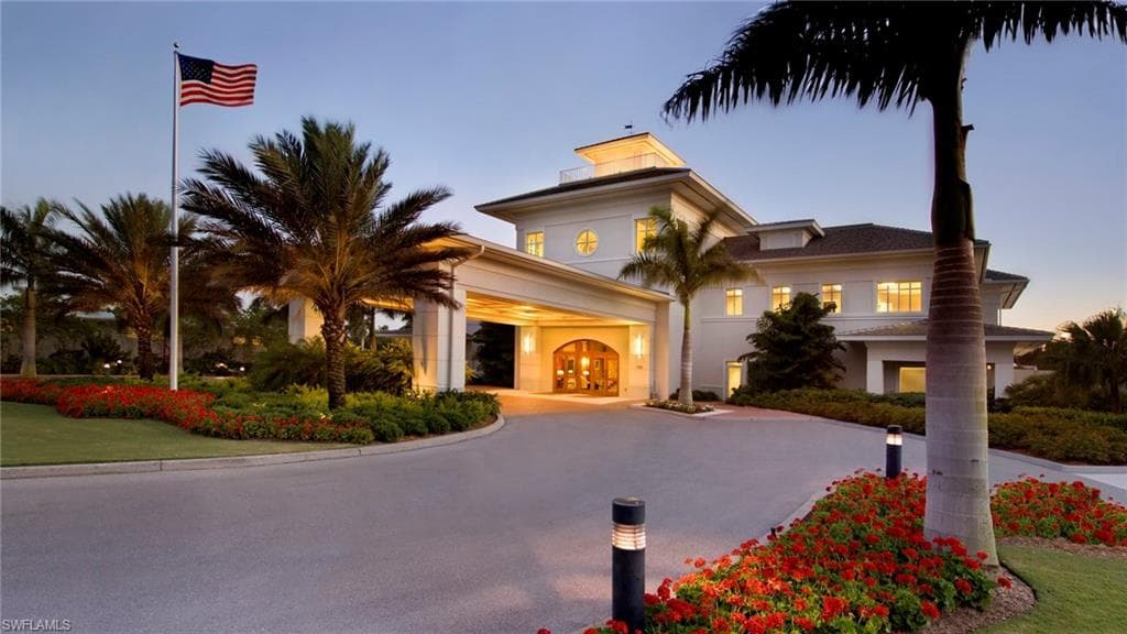 4700 Yacht Harbor Dr 623, Naples, FL 34112-33