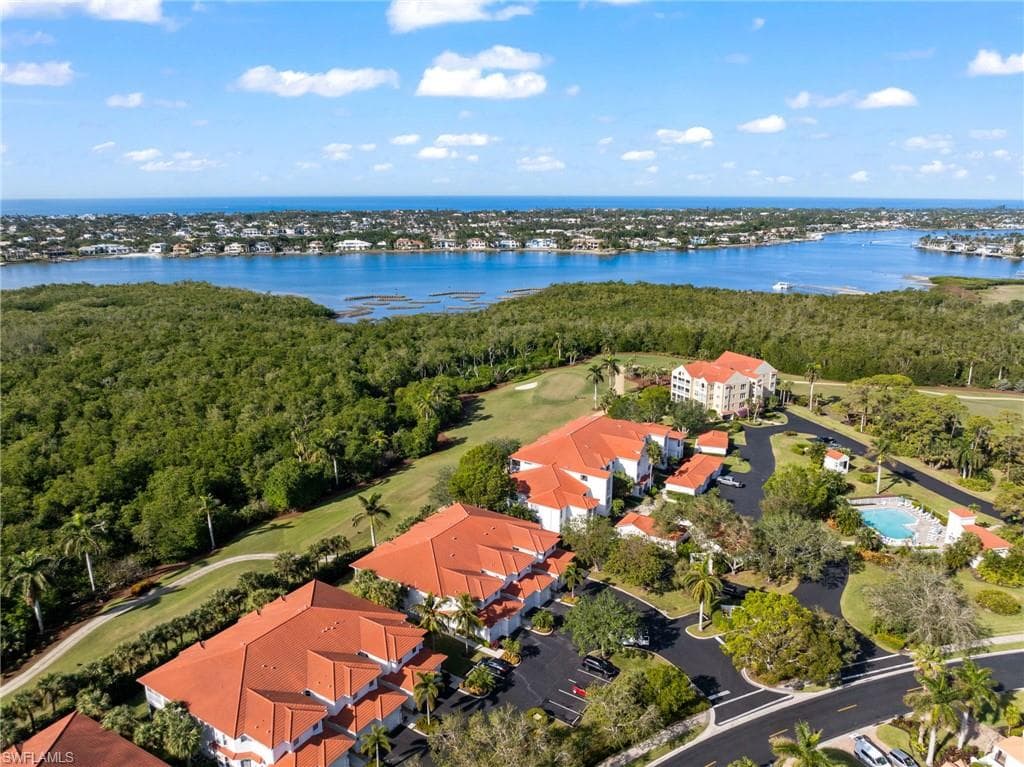 4700 Yacht Harbor Dr 623, Naples, FL 34112-3