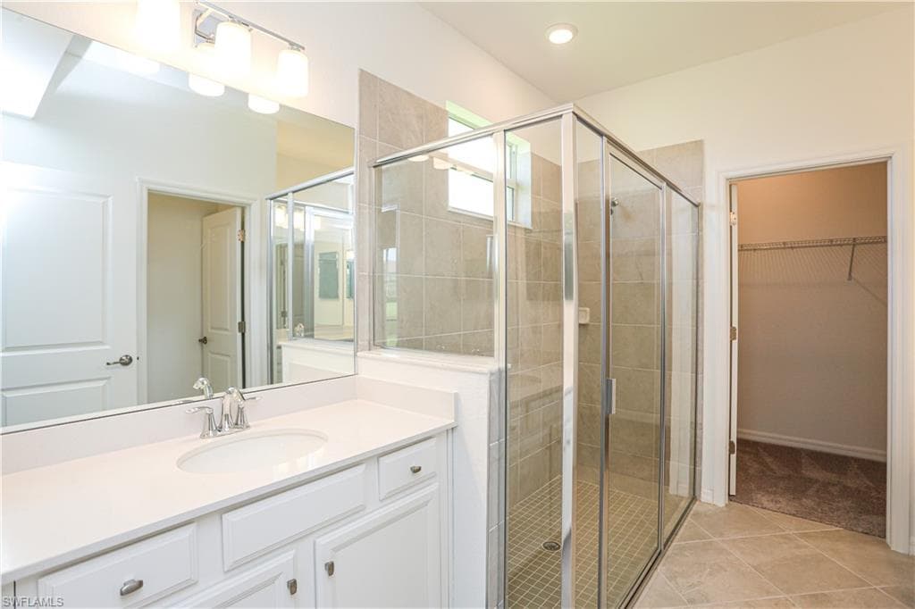 2599 Vine Ave, Naples, FL 34120-13